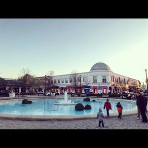 Meet your Posher, Duong